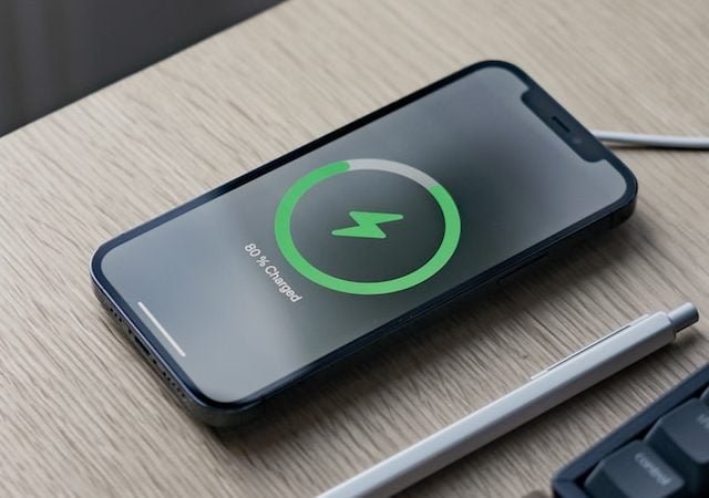 How to Maximize Your Phone Battery Life and Improve Its Long-Term Health