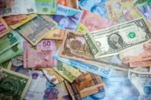 Currency Hedging Explained: What International Investors Need to Know